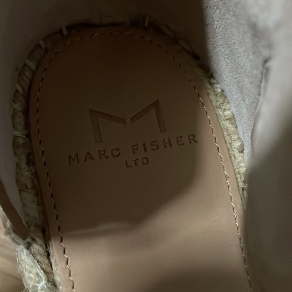 Brand new in box Marc Fisher Aliza ankle strap espadrille wedge so 8.5 - Picture 2 of 7